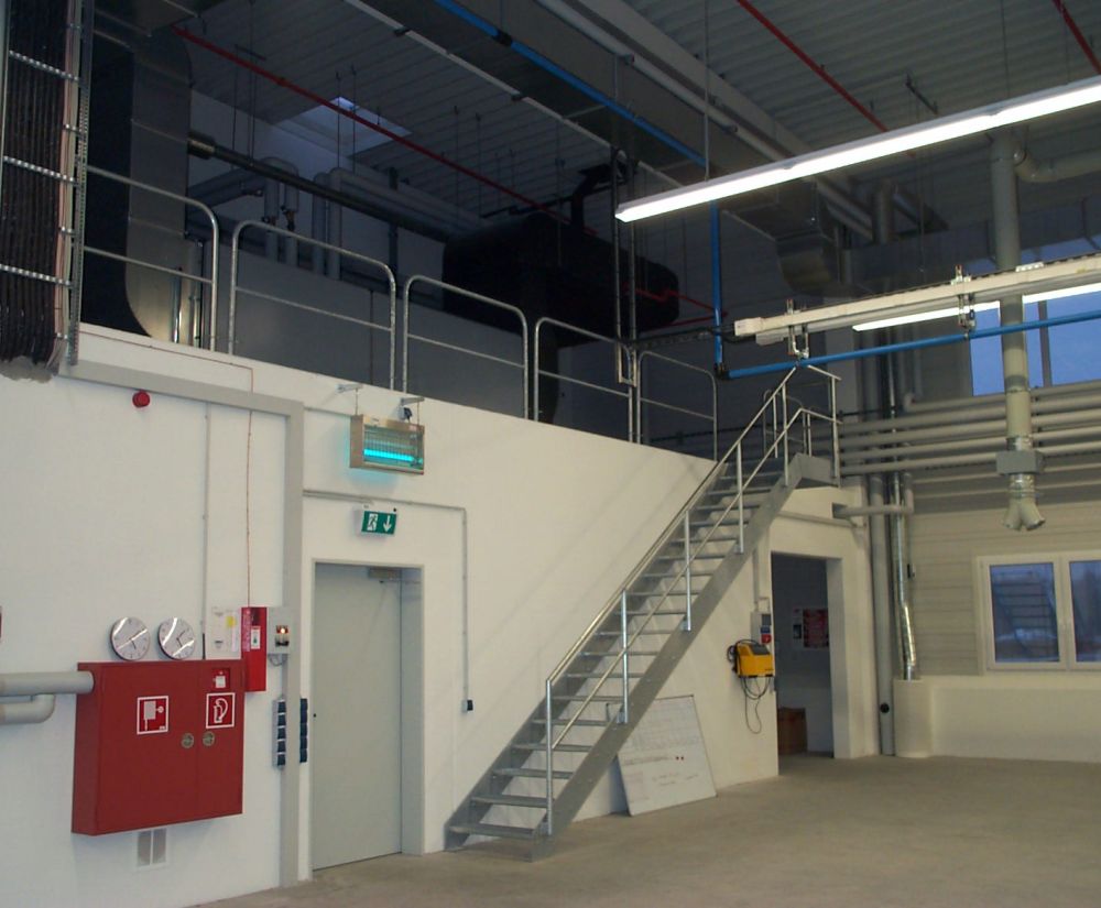 Erstellung einer Produktions- und Lagerhalle mit Büroräumen in Unterthingau