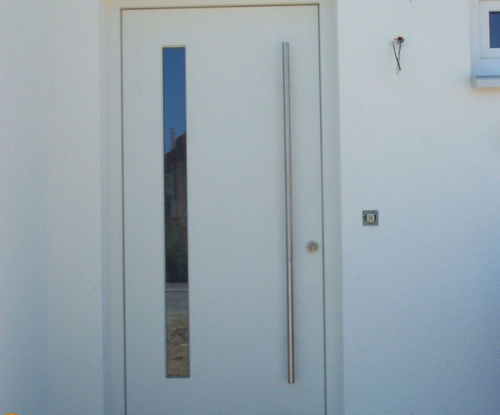 Neubau gestaffelte Einfamilienhäuser in Wangen-Haid