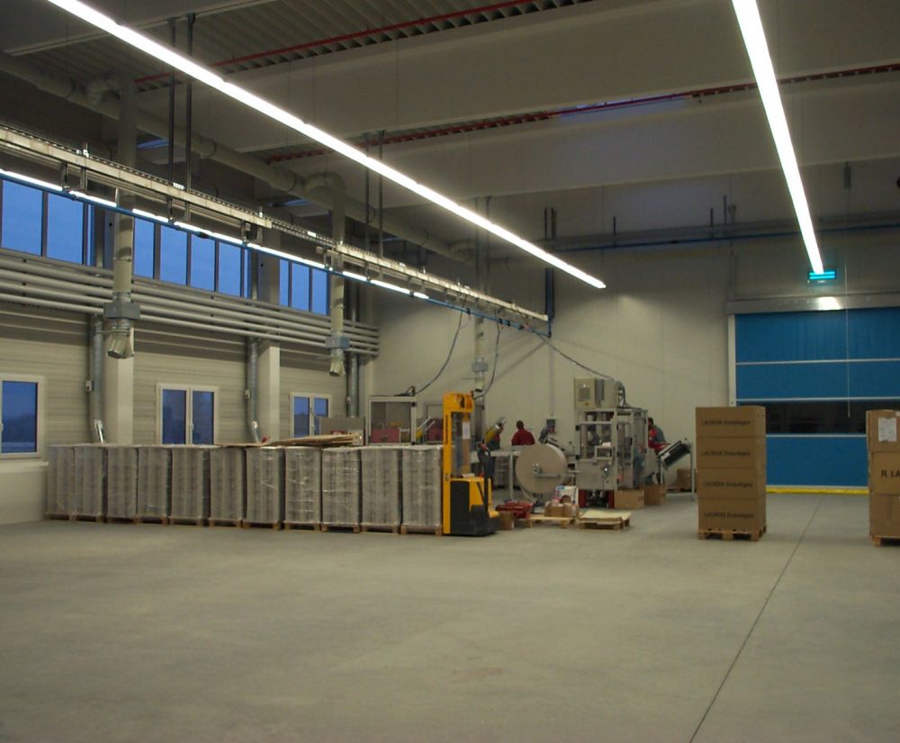 Erstellung Produktions- und Lagerhalle mit Büroräumen
