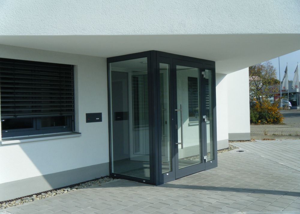 Anbau Eingangsbereich mit Büro in Leutkirch